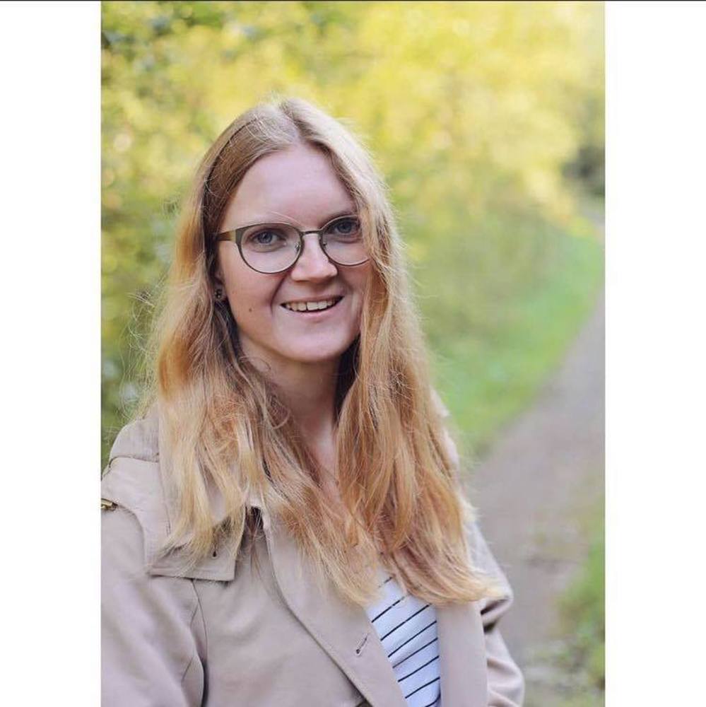 Meet your Posher, Isabelle